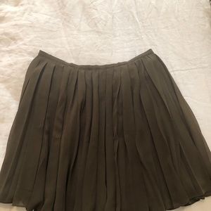 Madewell Olive Green Pleated Georgette Skirt